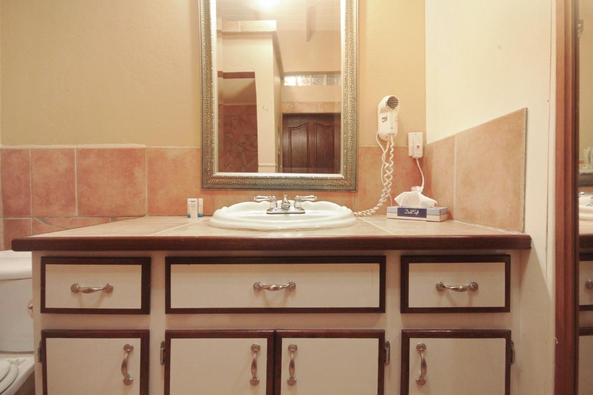 Mary'S Boon Beach Resort & Spa Simpson Bay Rom bilde