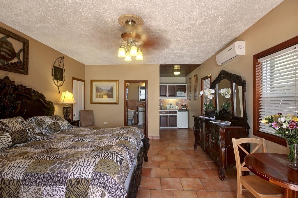 Mary'S Boon Beach Resort & Spa Simpson Bay Eksteriør bilde
